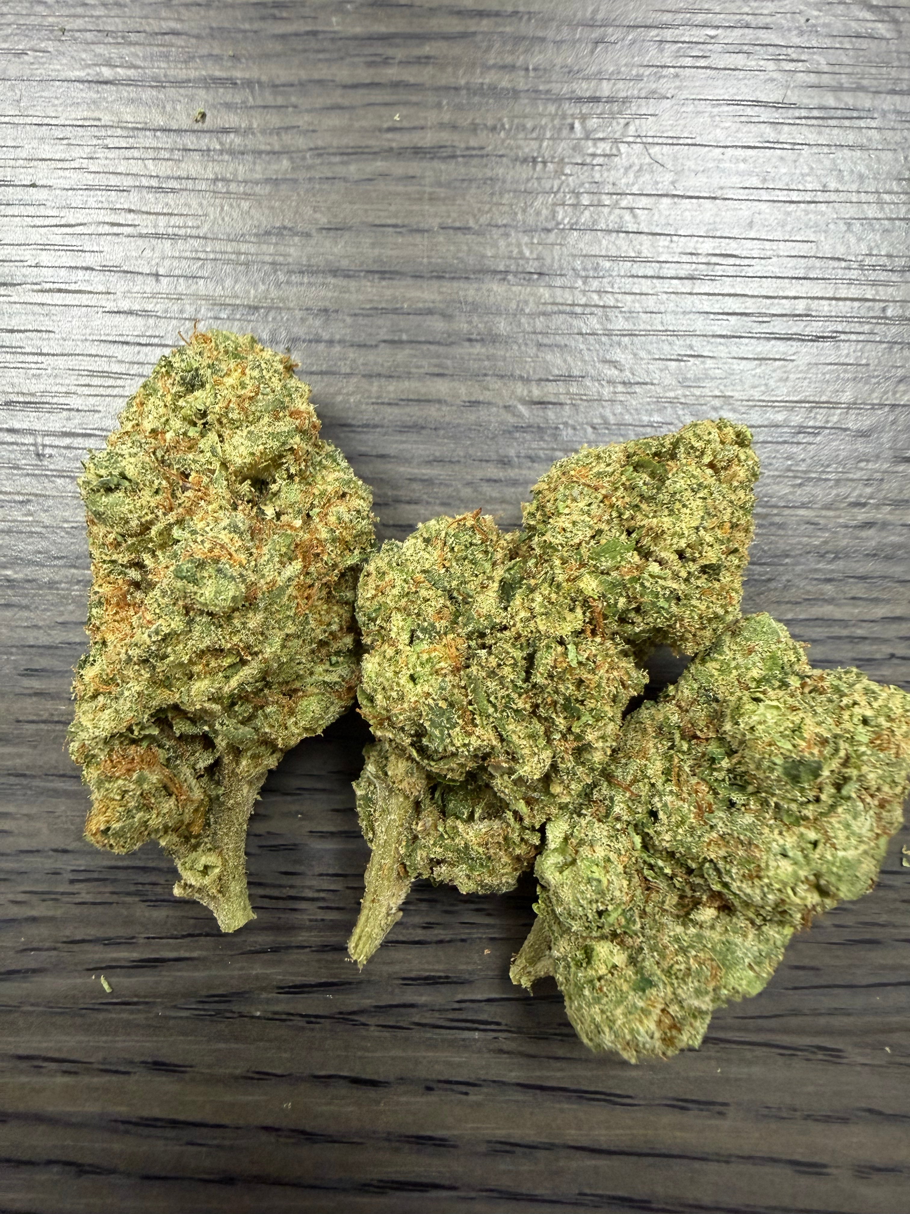 Pluto Exotic Thca Flower